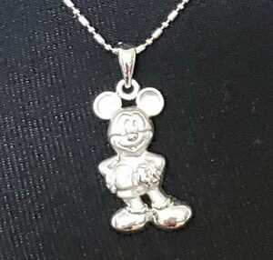 Disney ミッキーマウス　ネックレス