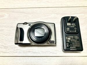富士フイルム FUJIFILM FinePix F800EXR 中古品　動作確認済み　コンパクトデジタルカメラ デジタルカメラ Canon Panasonic RICOH 