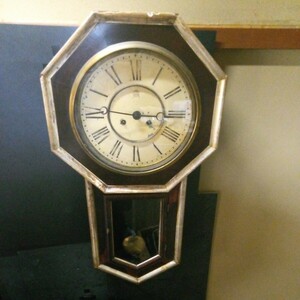 古時計 柱時計 掛時計振り子時計 八角時計 ゼンマイ式 メーカー不明 約70×38cm 厚さ約11cm アンティーク レトロ ジャンク AD-16 