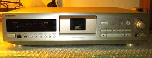 SONY ソニー DAT DTC-ZE700 ジャンク品