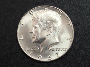 ★外国硬貨 アメリカ ケネディ ハーフダラー 50セント銀貨 1967年 ミントマークなし