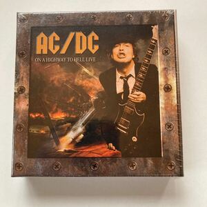 新品未開封 10枚組 AC/DC ON A HIGHWAY TO HELL LIVE アンガス・ヤング 地獄のハイウェイ 1977 1978 1979 1981(東京 日本青年館) 輸入盤
