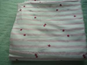 ■　ピンクストライプに花刺繍　4.1M