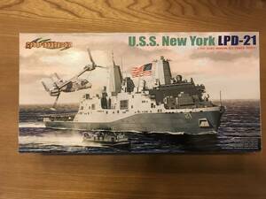 【エッチングパーツ入り】 1/700キット サイバーホビー アメリカ海軍 サン・アントニオ級ドック型輸送揚陸艦ニューヨーク LPD-21