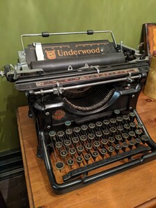Underwood　アンダーウッド　タイプライター　アンティーク
