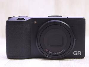RICOH GR ・3.0型・約1620万画素・コンパクトデジタルカメラ