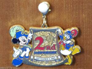 ディズニー・シー　チャーム（オープン2周年記念）ミッキーマウス　コレクターズアイテム　貴重品　迅速発送　未使用品