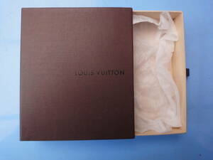 【LOUIS VUITTON】 ルイヴィトン空箱 BOX引き出し サイズ（㎜）幅128×高さ149×厚さ26.5cm質量99ｇ 汚れ、傷なくキレイです
