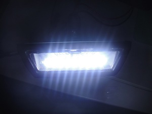 ★　TV　サンバー バン　ワゴン 専用設計　高輝度LEDナンバー灯基盤