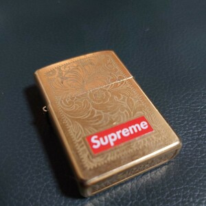 ジッポ　ZIPPO シュプリーム　Supreme　2014 現状品　ジャンク　火花確認 ジッポー ライター オイルライター　 ゴールド