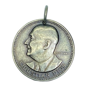 Christian Dior ディオール ヴィンテージ ネックレストップ チャーム アクセサリー 小物 1947 コイン メダル メタル シルバー