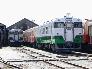 ★[1-4197]鉄道写真:小湊鉄道 キハ40系(東北カラー)★Lサイズ