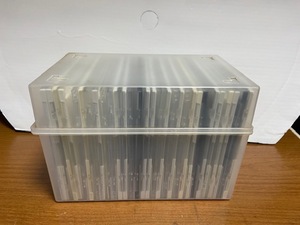 j 中古　30枚　空ケース CDケース　 収納ケース 付き