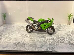 1/18スケールKawasaki ninja ZX-10R ニンジャ 忍者 カワサキ 川崎 ダイキャストバイク ミニカー オートバイ マイストMaisto KAWASAKI