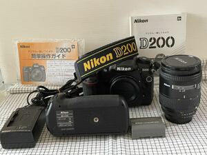 Nikon D200 デジタル一眼レフカメラ AF NIKKOR 28-85mm 純正バッテリーグリップ 動作確認済　ショット回数 15,434