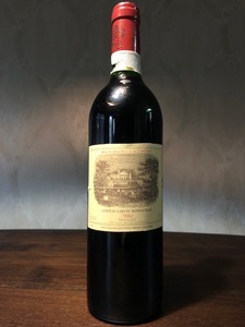 偉大なヴィンテージ 1982 CHATEAU LAFITE ROTHSCHILD シャトー ラフィット ロートシルト ボルドー ポイヤック 赤 750ml 98パーカーポイント