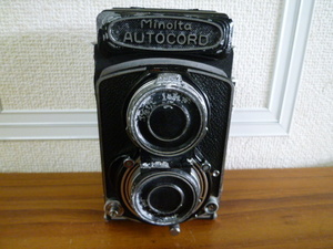 ☆中古品保管品/MINOLTA/ミノルタ/AUTOCORD/二眼レフカメラ/ROKKOR 1:3.2 75mm/動作未確認/昭和レトロ/当時物/激安1円スタート☆