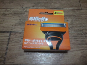 ★ 新品 Gillette ジレット FUSION5+1 フュージョン 替刃（４コ入）極薄５枚刃 ★