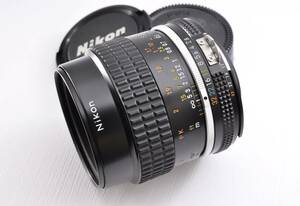 Nikon Ai-S Micro NIKKOR 55mm F2.8　55/1:2.8　ニコン　AISマイクロニッコール　MFレンズ　#1326