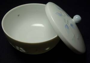 昭和期　最高級倣徳化白磁　手彫り花図　蓋付き　煎茶碗　陶磁器研究