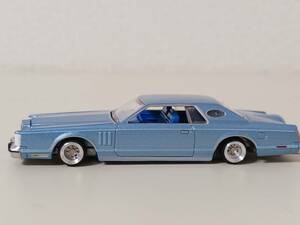  リンカーン　コンチネンタル 77 Lincoln cont. Mark Ⅴ 　AW 1/64