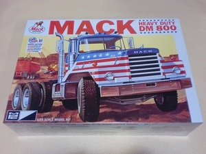 MPC 1/25 マック ヘビー DM800 トラクター ヘッド アメリカントラック Mack Heavy Duty DM800 Semi Tractor Cab　MPC 899/06 