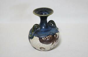 陶器　小さい一輪挿し　花器　花瓶　　　　　C018