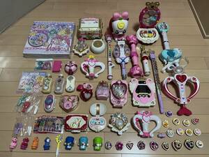 プリキュアなど　グッズ　大量出品