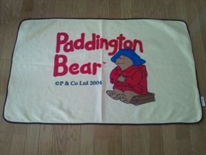 即決!PaddingtonBearフリースブランケットクリーム色