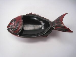 樹脂製　鯛の小物入れ　置物　収納　魚のオブジェ　サイズ：38.5×19.5×H10㎝/21N12.21-73