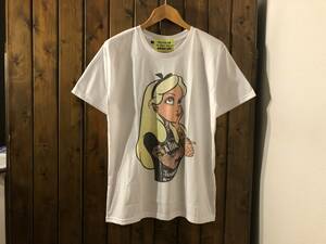 新品●ふしぎの国のアリス　タトゥー　パロディ　プリントTシャツ［L］●ミュージカル/ファンタジー/コメディ/アニメーション映画