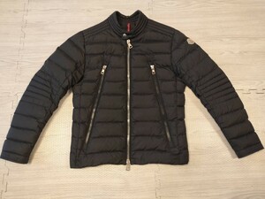 【売切】並行輸入 海外正規品 本物 大人気 MONCLER AMIOT モンクレール アミオ ライダース ダウンジャケット 季節外格安 目立つ傷汚れ無し