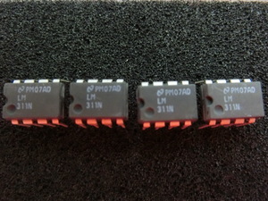 ★★★　LM311N Comparator