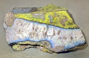 インドネシア産大きな天然ブルーアイス原石928g激レア石