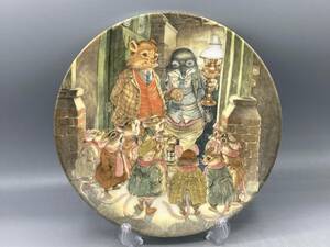 ウェッジウッド 柳に吹く風 シリーズ The Carol Singers ネズミ＆アナグマ 皿 絵皿 飾り皿 (1110)