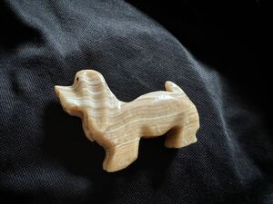 犬 大理石 置物 オブジェ dog 重さ60g 手彫 天然素材 ダックスフンド マルチーズ