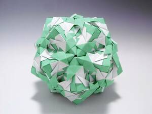 くす玉　30枚組　折り紙　ユニット　O-6　せいじ色　（薄きみどり色）　kusudama　origami　ハンドメイド
