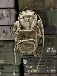 米軍 実物 放出品 新品 未使用 T3 Gear Hans Pack バックパック リュック マルチカム ハイドレーション キャンプ アウトドア SEALS 使用