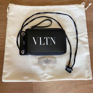 VALENTINO ヴァレンティノ　財布　バッグ