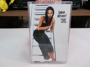 紫1● Cassette Tape（カセットテープ）● WARNER BROS(made in USA) ● Dana Bryant（ダナ ブライアント）「WISHING FROM THE TOP」