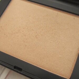 f002 Z5 NARS ハイライティングパウダー HIGHLIGHTING POWDER ＃5222 14g 残量多め ネコポス385円