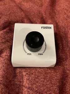 激安！　FOSTEX ボリューム・コントローラー PC-1e(W) ホワイト　動作品　　小難？　動作品ですがジャンク扱いで！