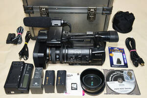 SONY業務用メモリー記録ビデオカメラ　HXR-NX5Ｊ　と付属品一式