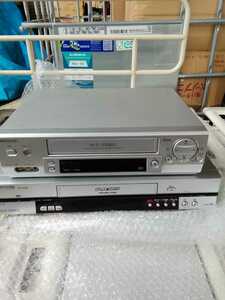 YA72 Panasonic NV-HV60 aiwa HV-FR100 Hi-Fi STEREO ビデオカセットレコーダー　２台セット