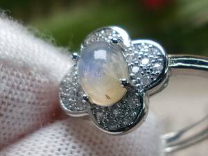 c-4299 オパール 指輪 最高級の宝石遊色鮮やか リングのサイズ調整可能