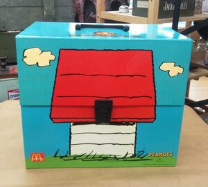 スヌーピー ピーナッツ ワールドツアー　コレクションボックス　マクドナルド　 PEANUTS　フィギュア　28体セット