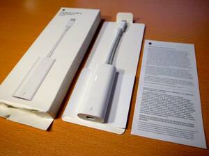 美品★Apple Thunderbolt 3（USB-C）- Thunderbolt 2アダプタ