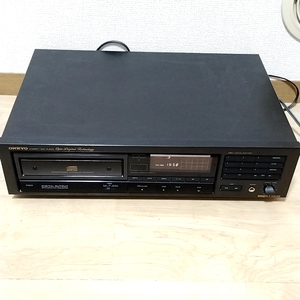 ★通電OK★ ONKYO CDデッキ Integra C-501XD Opto-Digital Technology CDプレーヤー オンキョー オーディオ機器
