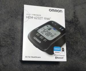 オムロン手首式血圧計 HEM-6232T 新品未開封