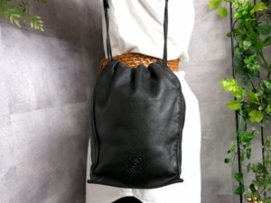 ●超美品●LOEWE ロエベ●アナグラム●ロゴ型押し●ナッパ レザー 本革●巾着 ショルダー バッグ●黒●肩掛け●収納 かばん●Js46243